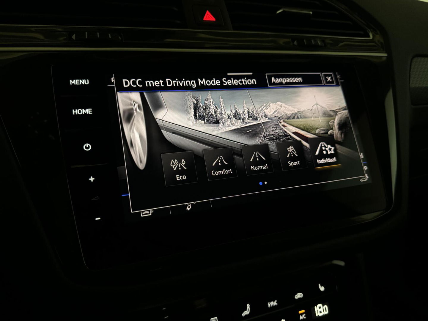 Volkswagen Tiguan 1.4 TSI eHybrid Black Style R-Line Pano Sfeer Trekh.