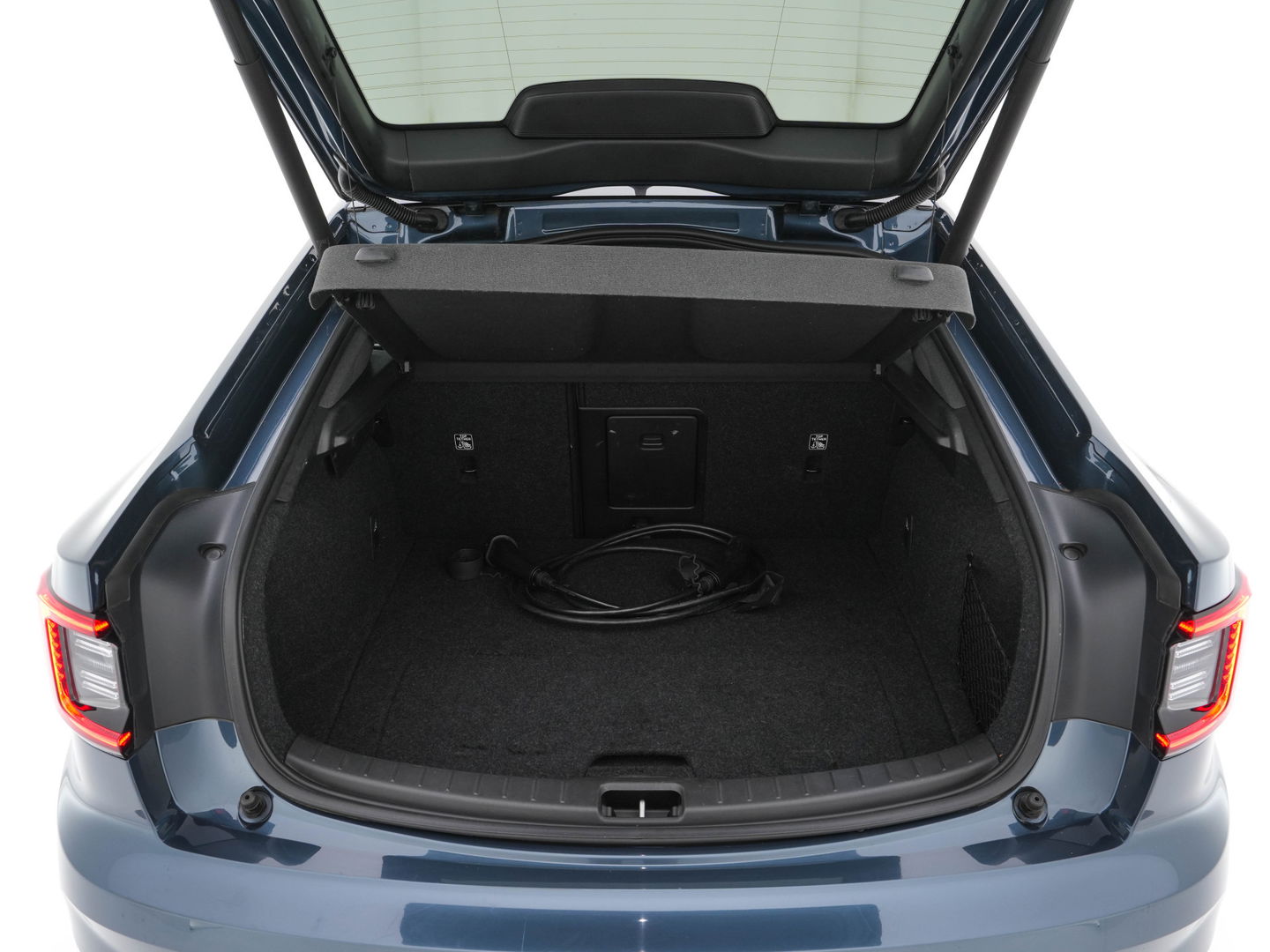 Polestar 2 Long Range Dual Motor Launch Edition 78kWh [ 3-Fase-11kW ] {SOH-91%} (INCL.BTW) Aut.*PANO | NAVI-FULLMAP | FULL-LED | ADAPTIVE-CRUISE | BLINDSPOT | TOPVIEW | KEYLESS | LANE-ASSIST | DIGI-COCKPIT | CARPLAY | DAB+ | HEATED-SPORTSEATS | CAMERA | MEMORY-PACK