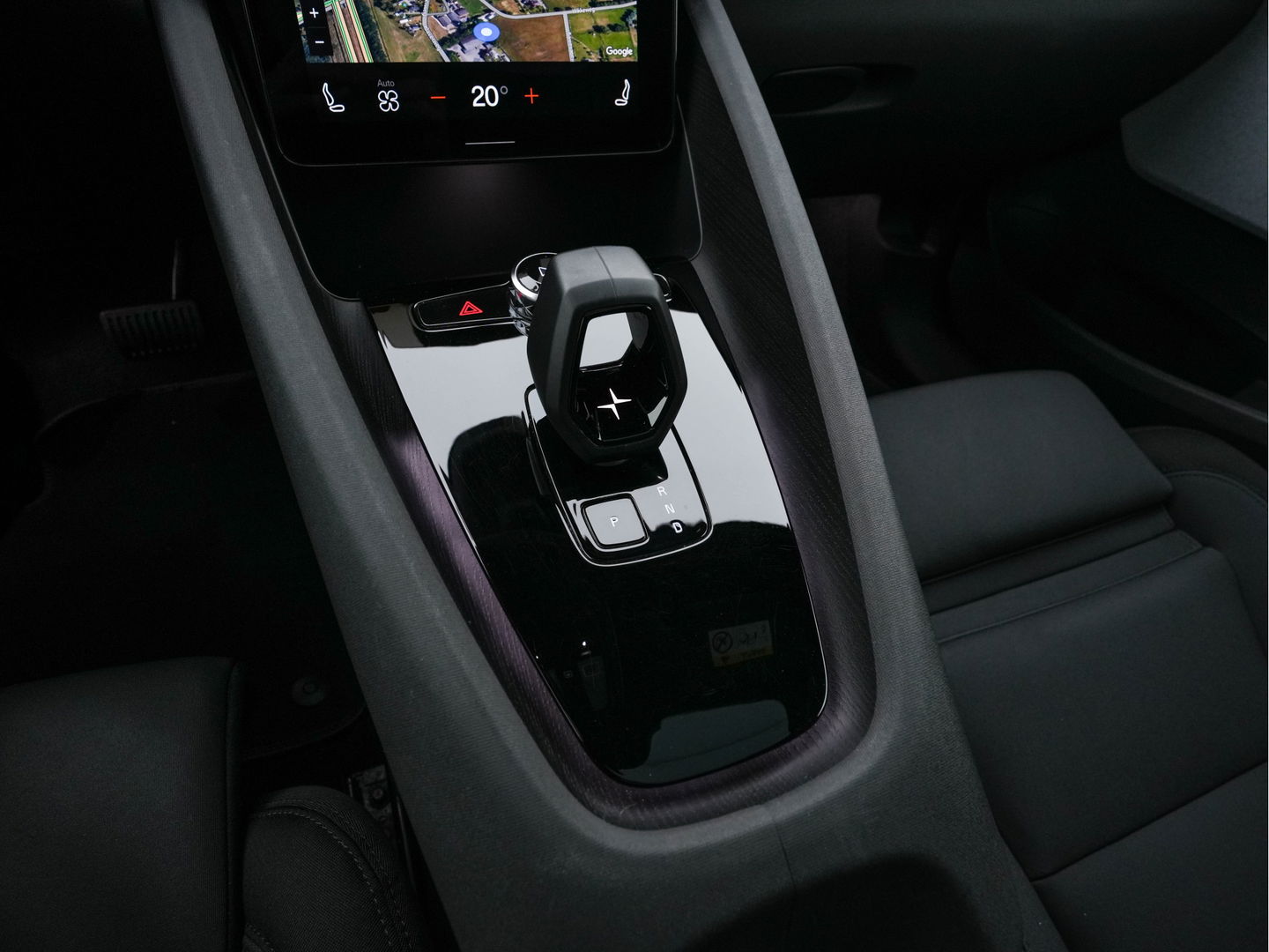 Polestar 2 Long Range Dual Motor Launch Edition 78kWh [ 3-Fase-11kW ] {SOH-91%} (INCL.BTW) Aut.*PANO | NAVI-FULLMAP | FULL-LED | ADAPTIVE-CRUISE | BLINDSPOT | TOPVIEW | KEYLESS | LANE-ASSIST | DIGI-COCKPIT | CARPLAY | DAB+ | HEATED-SPORTSEATS | CAMERA | MEMORY-PACK