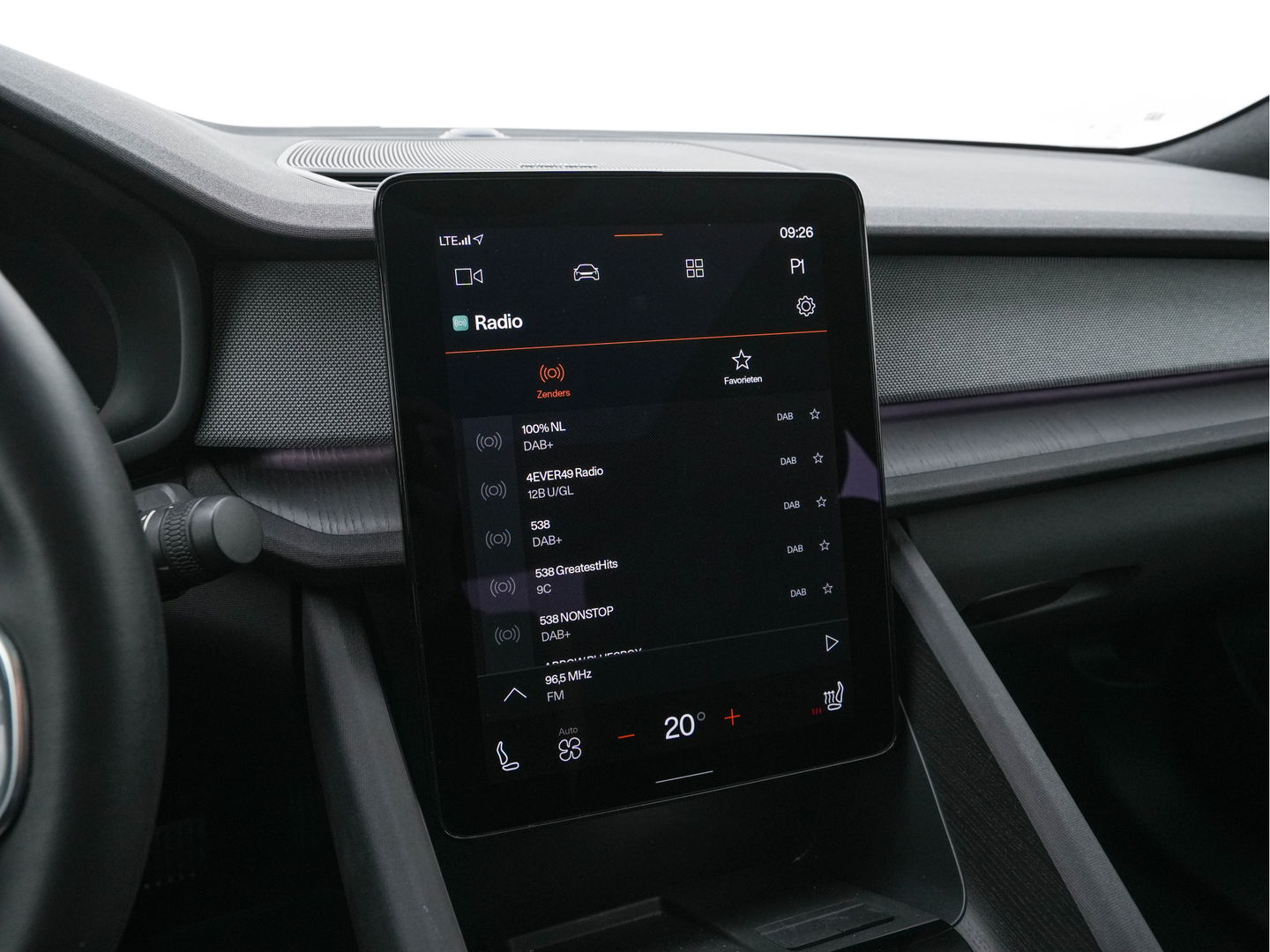 Polestar 2 Long Range Dual Motor Launch Edition 78kWh [ 3-Fase-11kW ] {SOH-91%} (INCL.BTW) Aut.*PANO | NAVI-FULLMAP | FULL-LED | ADAPTIVE-CRUISE | BLINDSPOT | TOPVIEW | KEYLESS | LANE-ASSIST | DIGI-COCKPIT | CARPLAY | DAB+ | HEATED-SPORTSEATS | CAMERA | MEMORY-PACK