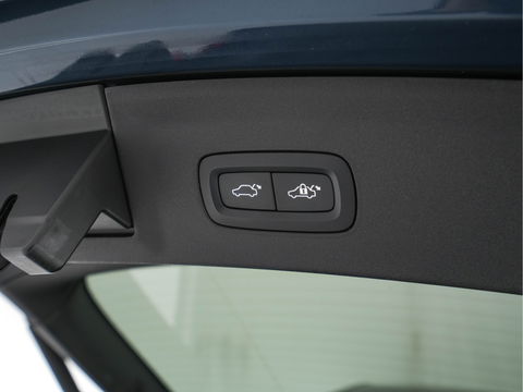 Polestar 2 Long Range Dual Motor Launch Edition 78kWh [ 3-Fase-11kW ] {SOH-91%} (INCL.BTW) Aut.*PANO | NAVI-FULLMAP | FULL-LED | ADAPTIVE-CRUISE | BLINDSPOT | TOPVIEW | KEYLESS | LANE-ASSIST | DIGI-COCKPIT | CARPLAY | DAB+ | HEATED-SPORTSEATS | CAMERA | MEMORY-PACK