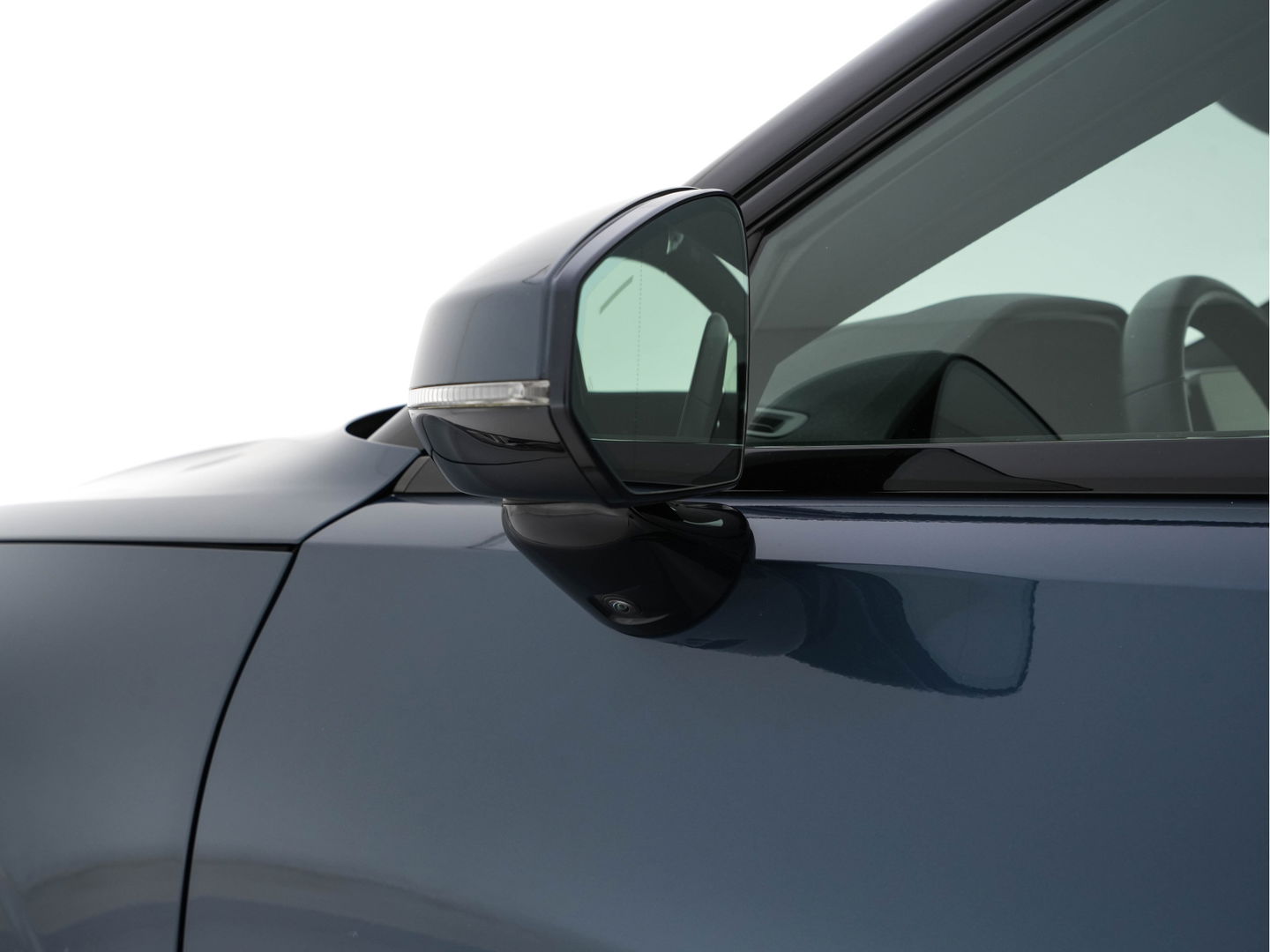 Polestar 2 Long Range Dual Motor Launch Edition 78kWh [ 3-Fase-11kW ] {SOH-91%} (INCL.BTW) Aut.*PANO | NAVI-FULLMAP | FULL-LED | ADAPTIVE-CRUISE | BLINDSPOT | TOPVIEW | KEYLESS | LANE-ASSIST | DIGI-COCKPIT | CARPLAY | DAB+ | HEATED-SPORTSEATS | CAMERA | MEMORY-PACK