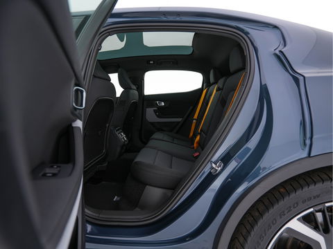 Polestar 2 Long Range Dual Motor Launch Edition 78kWh [ 3-Fase-11kW ] {SOH-91%} (INCL.BTW) Aut.*PANO | NAVI-FULLMAP | FULL-LED | ADAPTIVE-CRUISE | BLINDSPOT | TOPVIEW | KEYLESS | LANE-ASSIST | DIGI-COCKPIT | CARPLAY | DAB+ | HEATED-SPORTSEATS | CAMERA | MEMORY-PACK