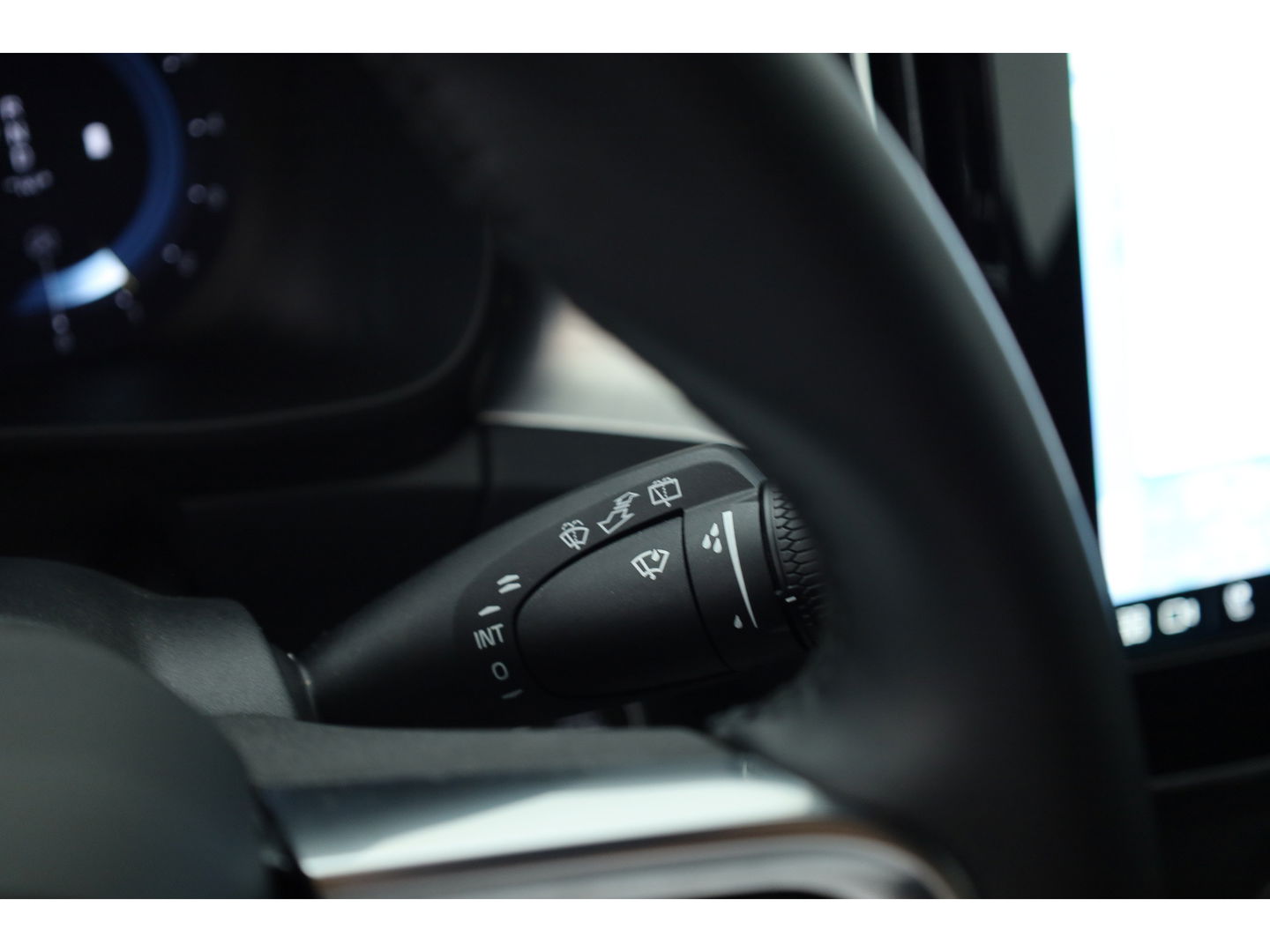 Volvo XC40 2.0 B3 Plus Black Edition | Facelift | 360 camera | Blis | ACC | Carplay | H&K Audio |