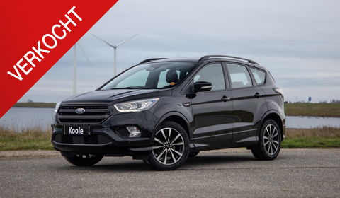 Ford Kuga 1.5 EcoBoost ST Line CAMERA / CARPLAY / TREKHAAK / 2000 KG / STOEVERWRMING / 150 PK