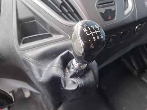 Ford Transit Custom 290 2.2 TDCI L2H1 Trend AIRCO / CRUISE CONTROLE / TREKHAAK / 3 ZITS