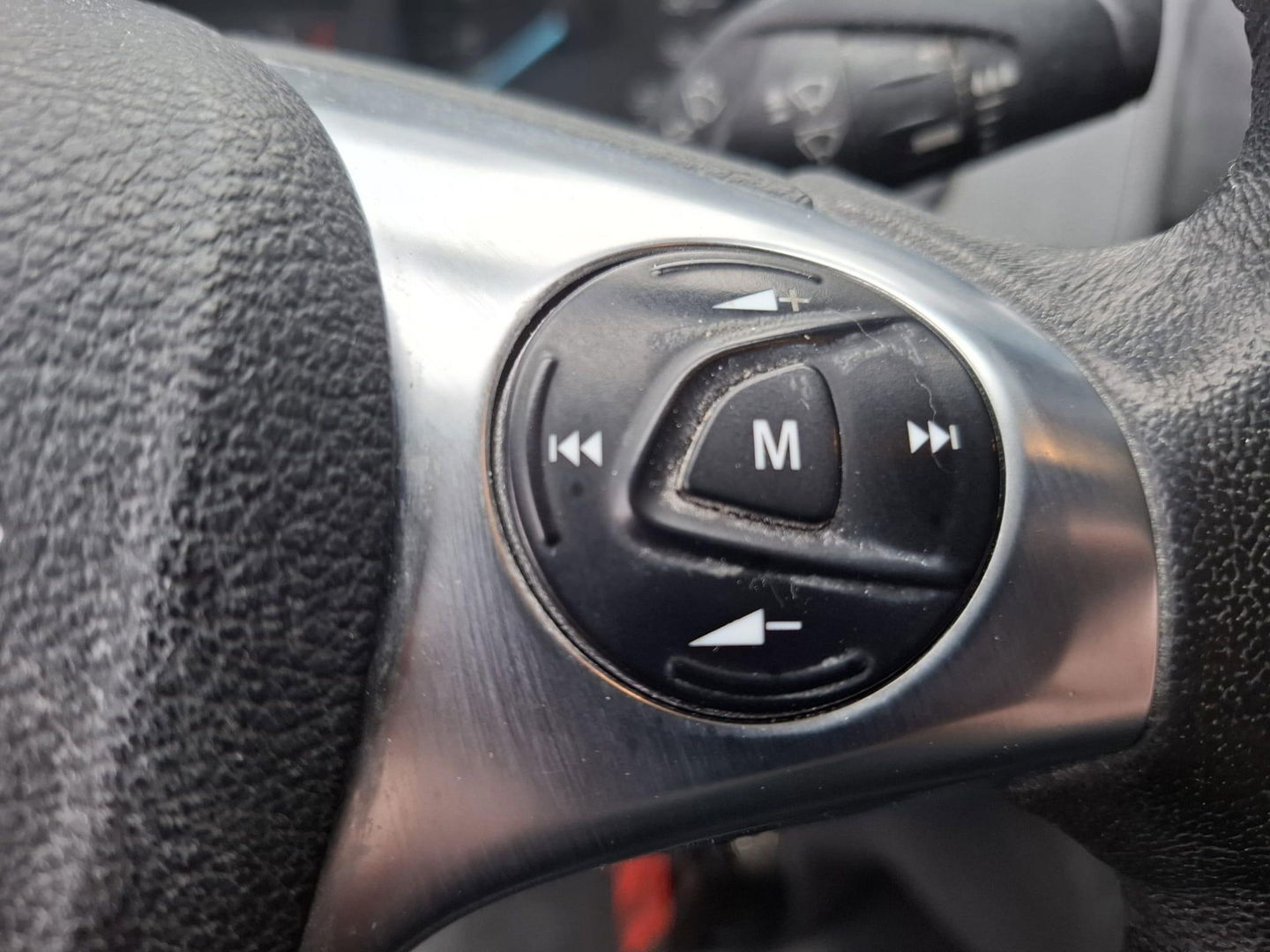 Ford Transit Custom 290 2.2 TDCI L2H1 Trend AIRCO / CRUISE CONTROLE / TREKHAAK / 3 ZITS