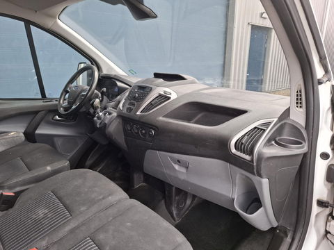 Ford Transit Custom 290 2.2 TDCI L2H1 Trend AIRCO / CRUISE CONTROLE / TREKHAAK / 3 ZITS