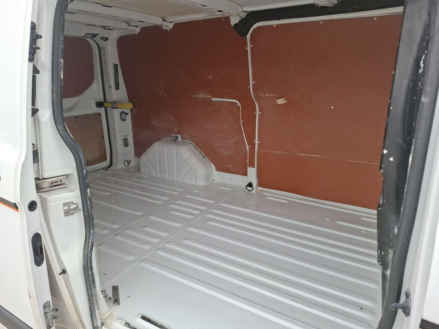 Ford Transit Custom 290 2.2 TDCI L2H1 Trend AIRCO / CRUISE CONTROLE / TREKHAAK / 3 ZITS