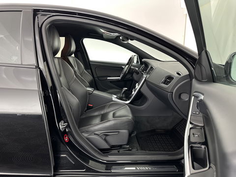 Volvo S60 2.0 D3 Polar+ Dynamic (INCL.BTW) *XENON | LEATHER | NAVI-FULLMAP | HEATED-SPORTSEATS | PRIVACY-GLASS | ECC | PDC | CRUISE | 17''ALU*