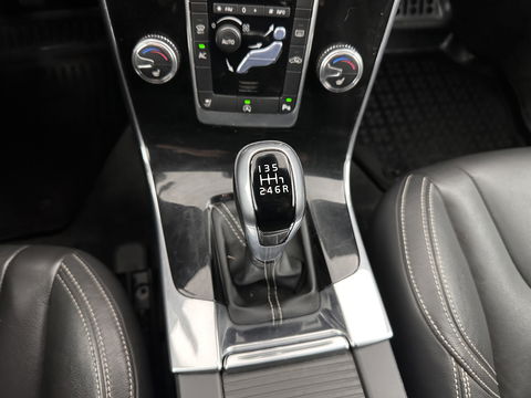 Volvo S60 2.0 D3 Polar+ Dynamic (INCL.BTW) *XENON | LEATHER | NAVI-FULLMAP | HEATED-SPORTSEATS | PRIVACY-GLASS | ECC | PDC | CRUISE | 17''ALU*