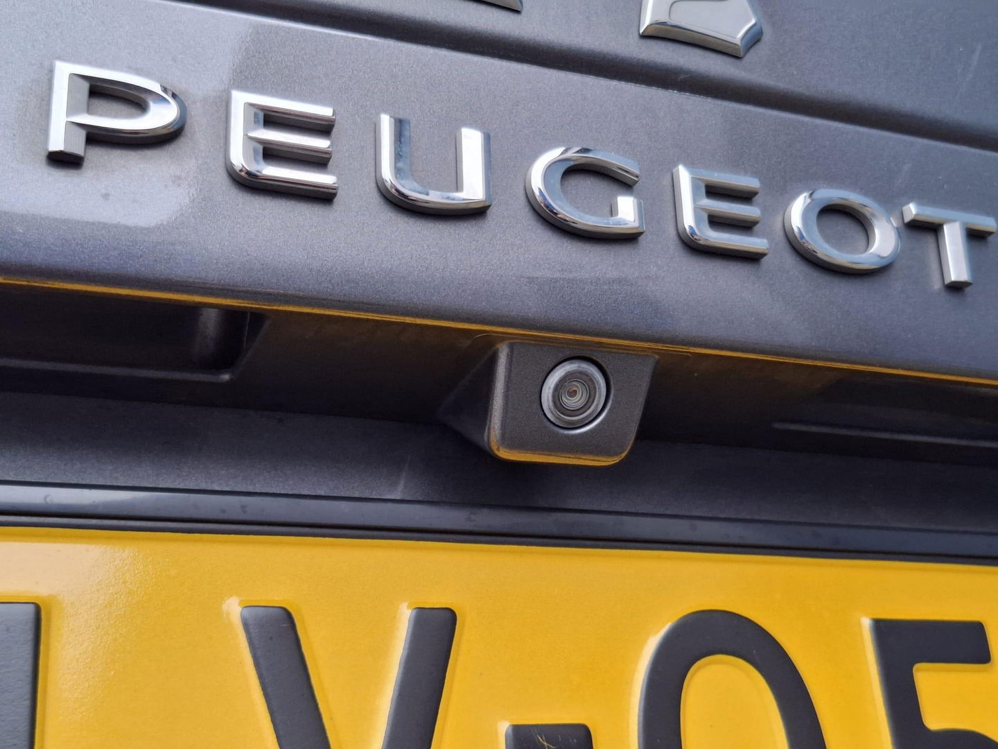 Peugeot Expert 2.0 BlueHDI 180 Long Premium DC DUBBEL CABINE / NAVI / CRUISE CONTROLE / DUBBELE SCHUIFDEUR / TREKHAAK