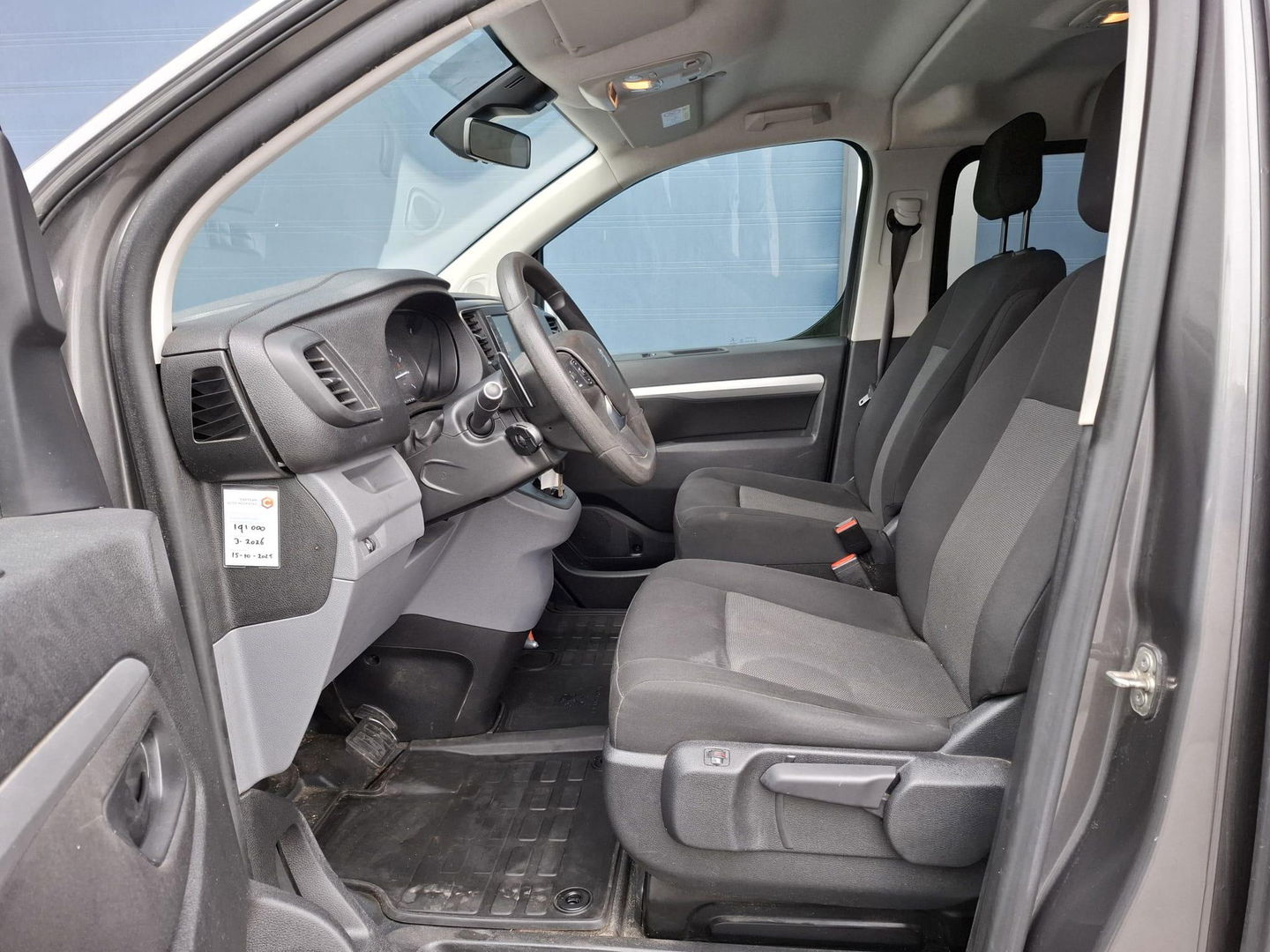 Peugeot Expert 2.0 BlueHDI 180 Long Premium DC DUBBEL CABINE / NAVI / CRUISE CONTROLE / DUBBELE SCHUIFDEUR / TREKHAAK