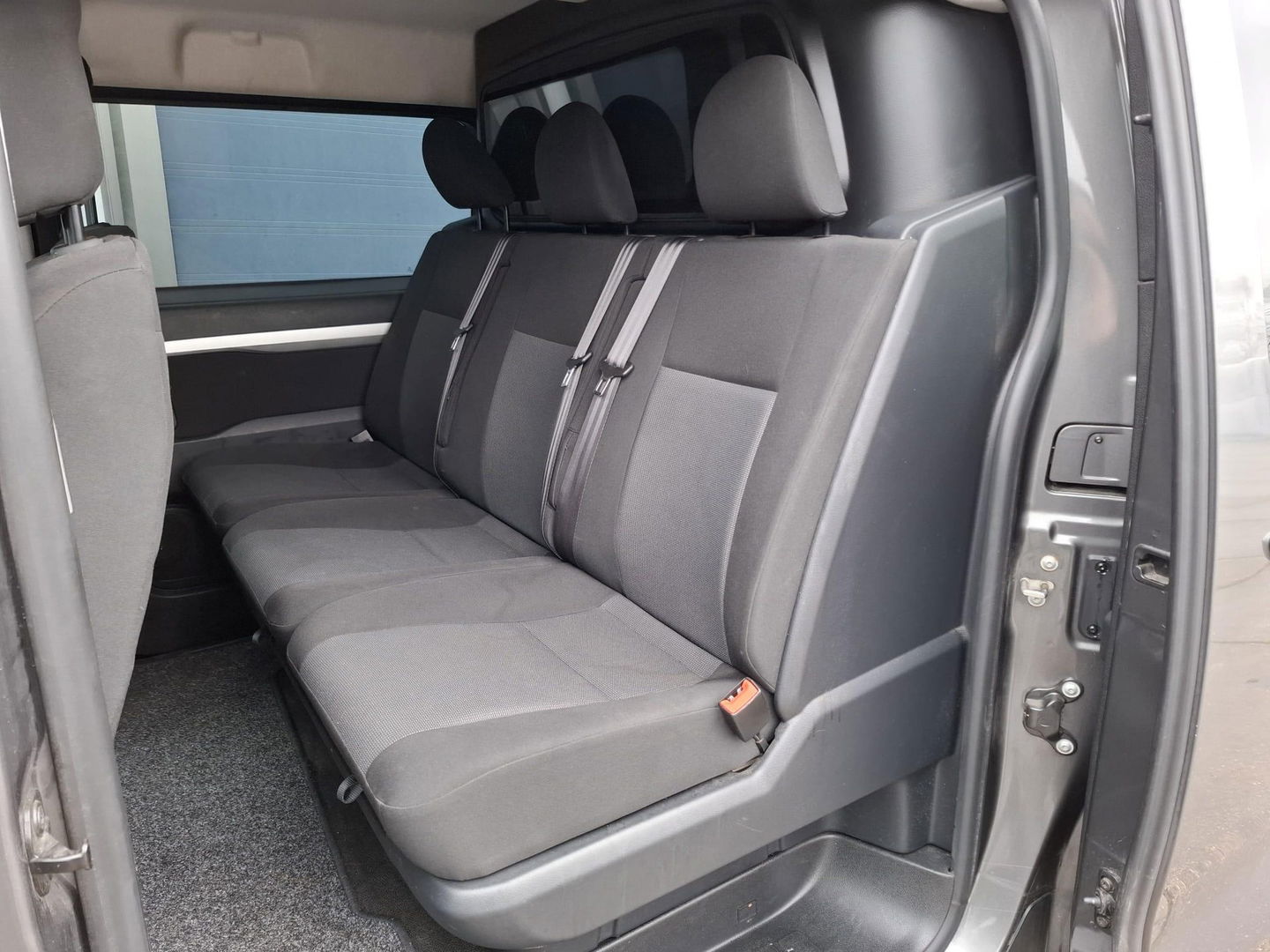 Peugeot Expert 2.0 BlueHDI 180 Long Premium DC DUBBEL CABINE / NAVI / CRUISE CONTROLE / DUBBELE SCHUIFDEUR / TREKHAAK