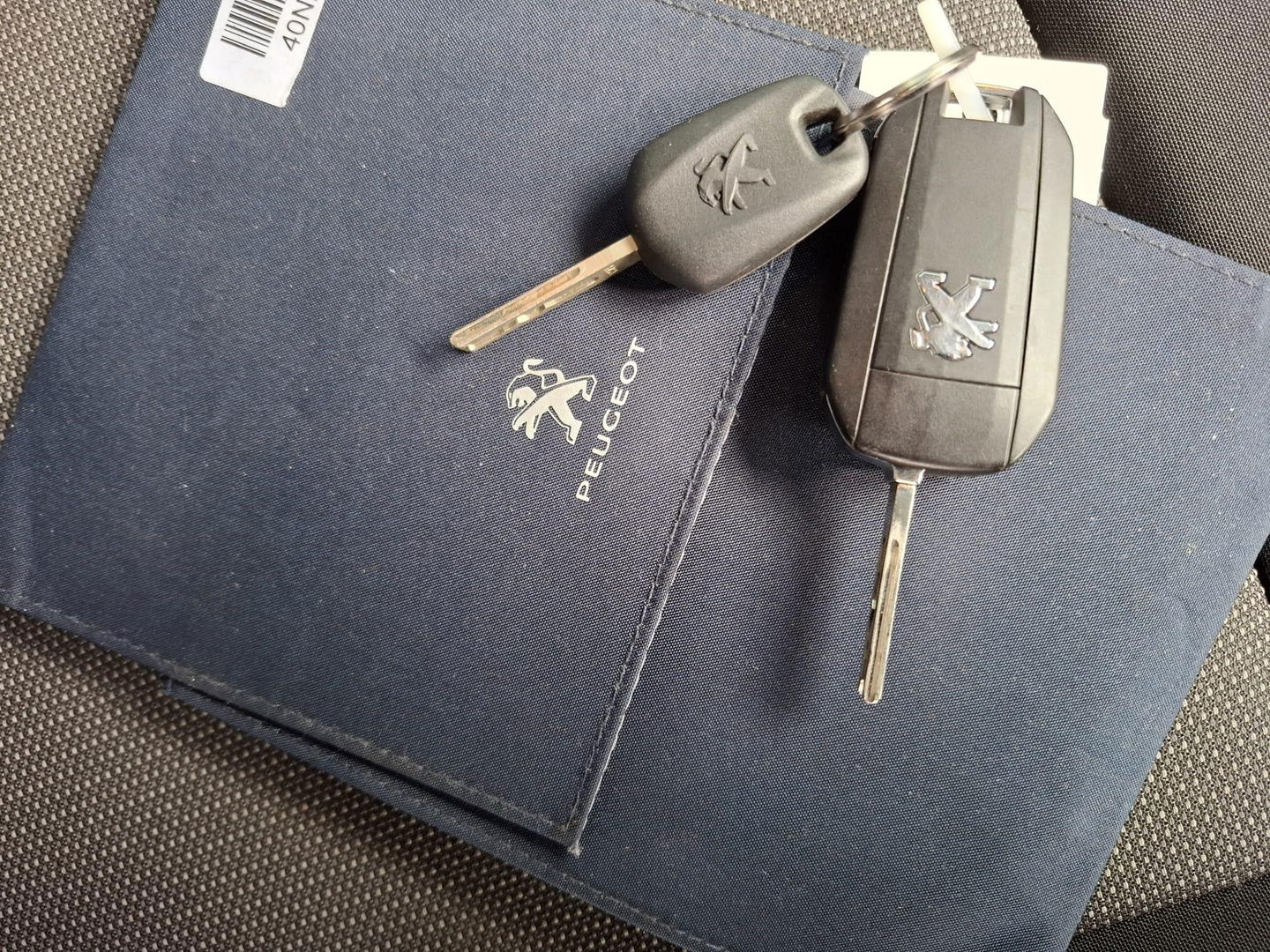 Peugeot Expert 2.0 BlueHDI 180 Long Premium DC DUBBEL CABINE / NAVI / CRUISE CONTROLE / DUBBELE SCHUIFDEUR / TREKHAAK