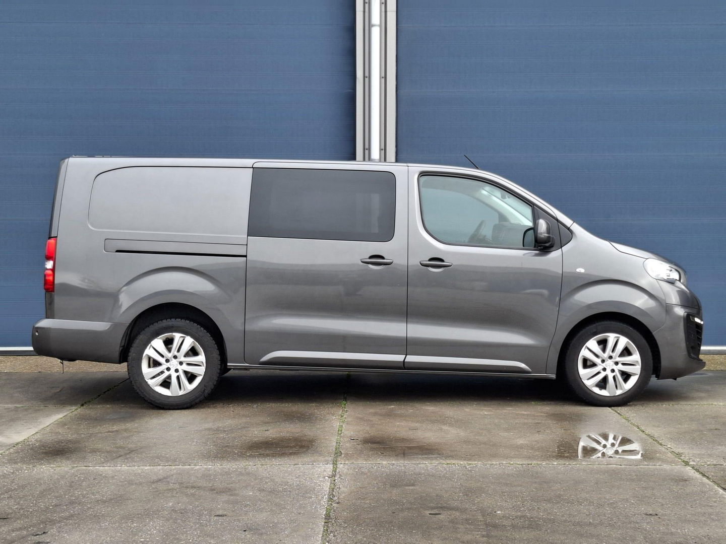 Peugeot Expert 2.0 BlueHDI 180 Long Premium DC DUBBEL CABINE / NAVI / CRUISE CONTROLE / DUBBELE SCHUIFDEUR / TREKHAAK