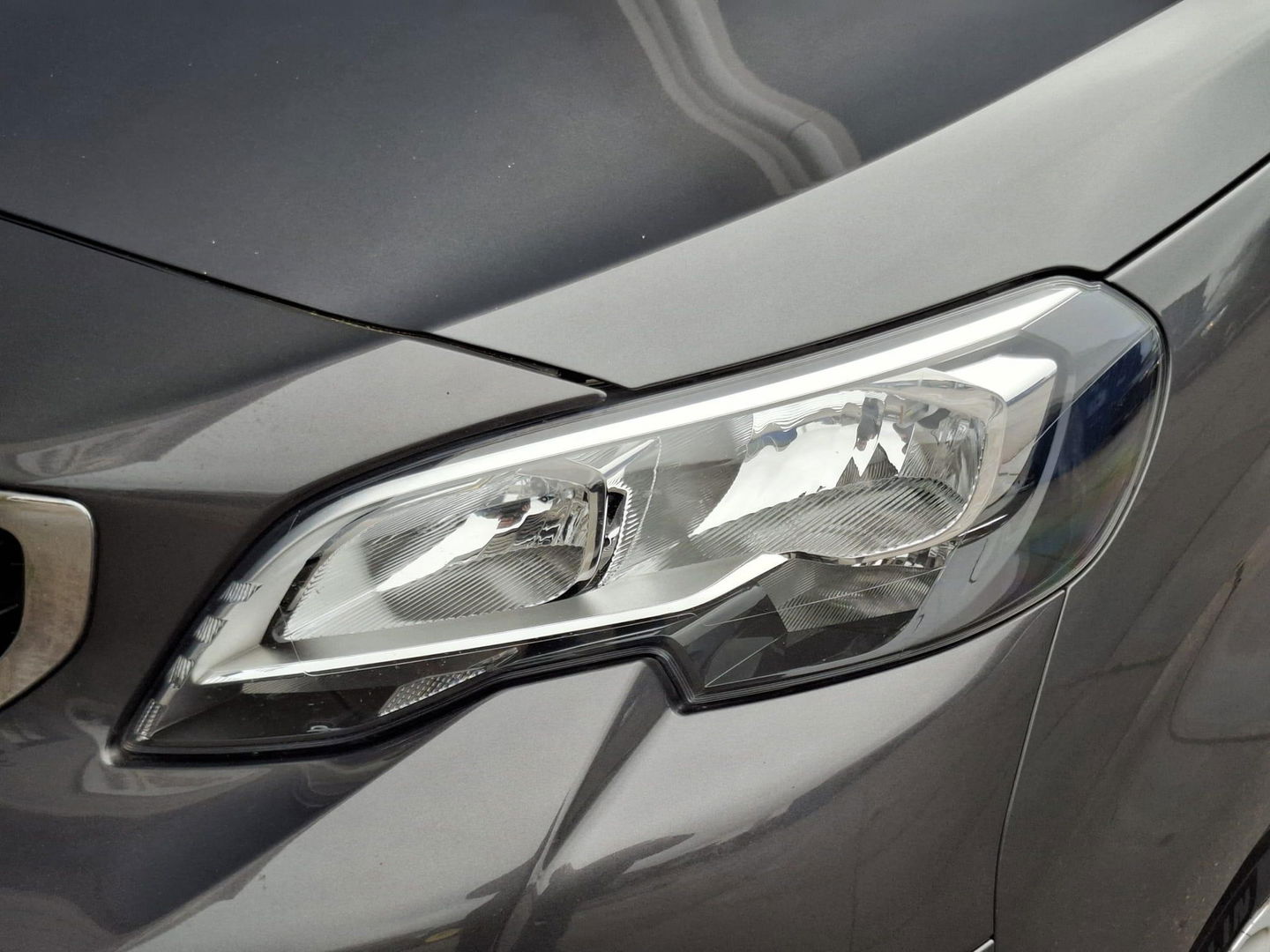 Peugeot Expert 2.0 BlueHDI 180 Long Premium DC DUBBEL CABINE / NAVI / CRUISE CONTROLE / DUBBELE SCHUIFDEUR / TREKHAAK