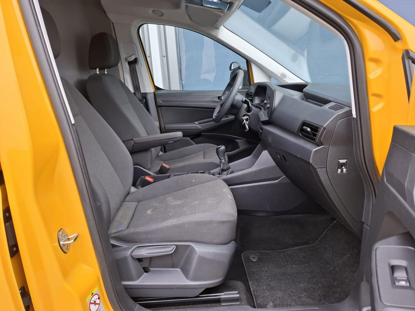 Volkswagen Caddy Cargo 2.0 TDI Comfort AIRCO / CRUISE CONTROLE / PARKEER SENSOREN ACHTER /  EURO 6