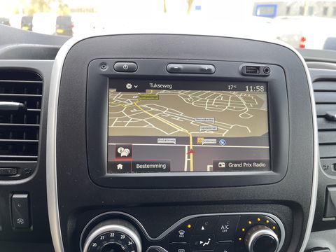 Renault Trafic 2.0 dCi 120pk T29 L2H1 Work Edition / ingerichte laadruimte ! / euro 6 / bpm vrij / vaste prijs rijklaar € 17.950 ex btw / lease vanaf € 302 / camera / trekhaak / airco / cruise