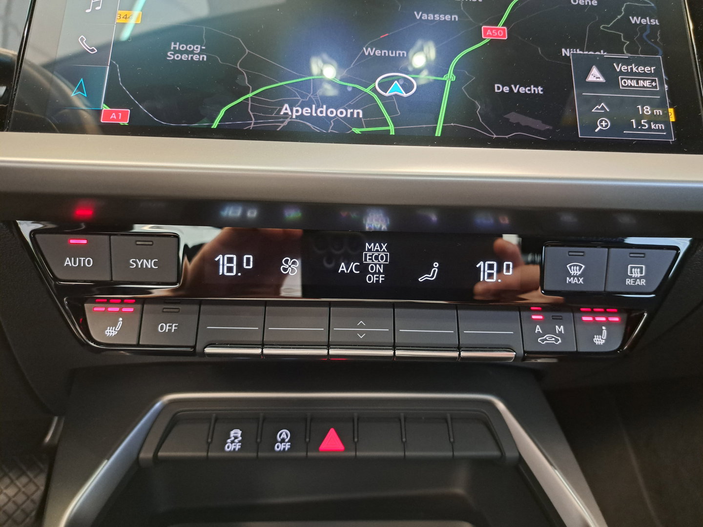 Audi A3 Limousine 30 TFSI Pro Line Navigatie Carplay Clima Cruise VCP 17"LM 24 Maanden garantie* (Vraag naar de voorwaarden)