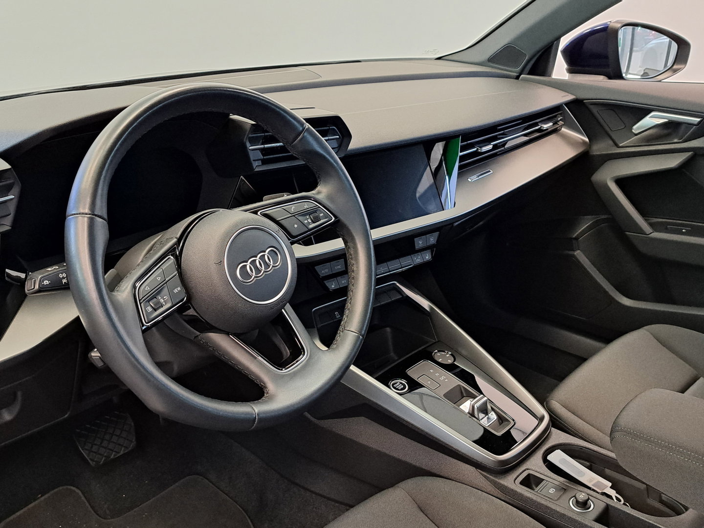 Audi A3 Limousine 30 TFSI Pro Line Navigatie Carplay Clima Cruise VCP 17"LM 24 Maanden garantie* (Vraag naar de voorwaarden)