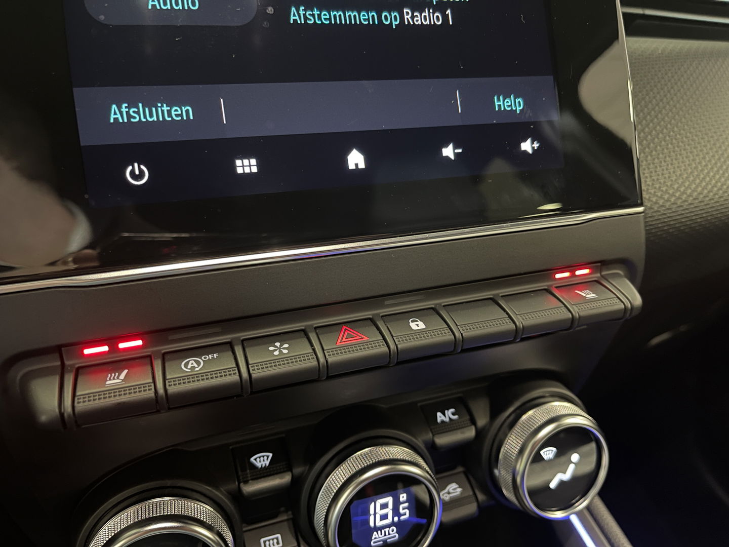 Renault Clio 1.3 TCe Initiale Paris | Apple Carplay | Android Auto | Bose Audio | Isofix | Drive Modus | Led Verlichting | Stuurwielverwarming |
