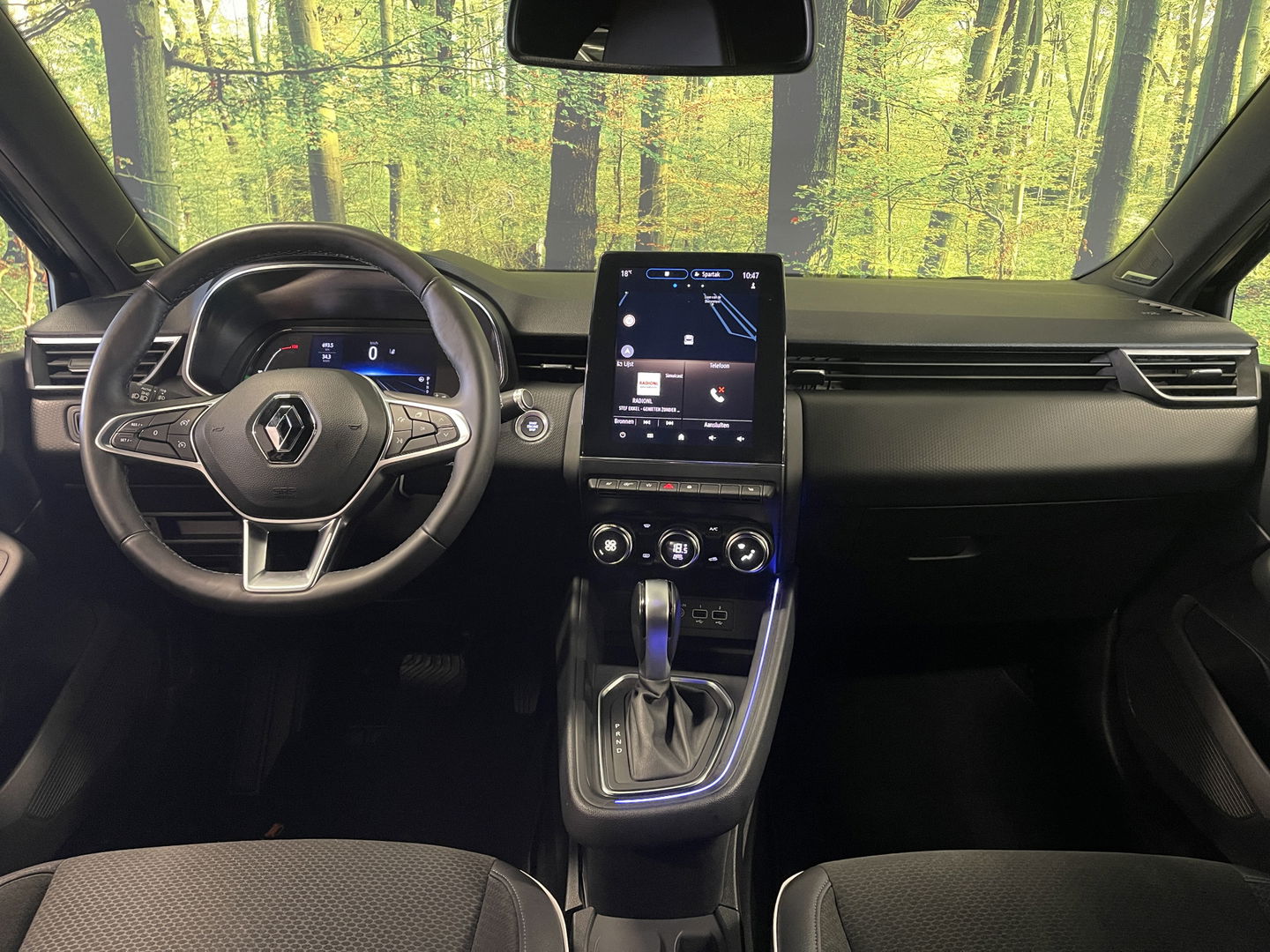 Renault Clio 1.3 TCe Initiale Paris | Apple Carplay | Android Auto | Bose Audio | Isofix | Drive Modus | Led Verlichting | Stuurwielverwarming |