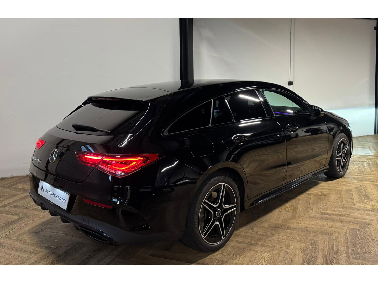 Mercedes-Benz CLA-Klasse Shooting Brake 250 e AMG'