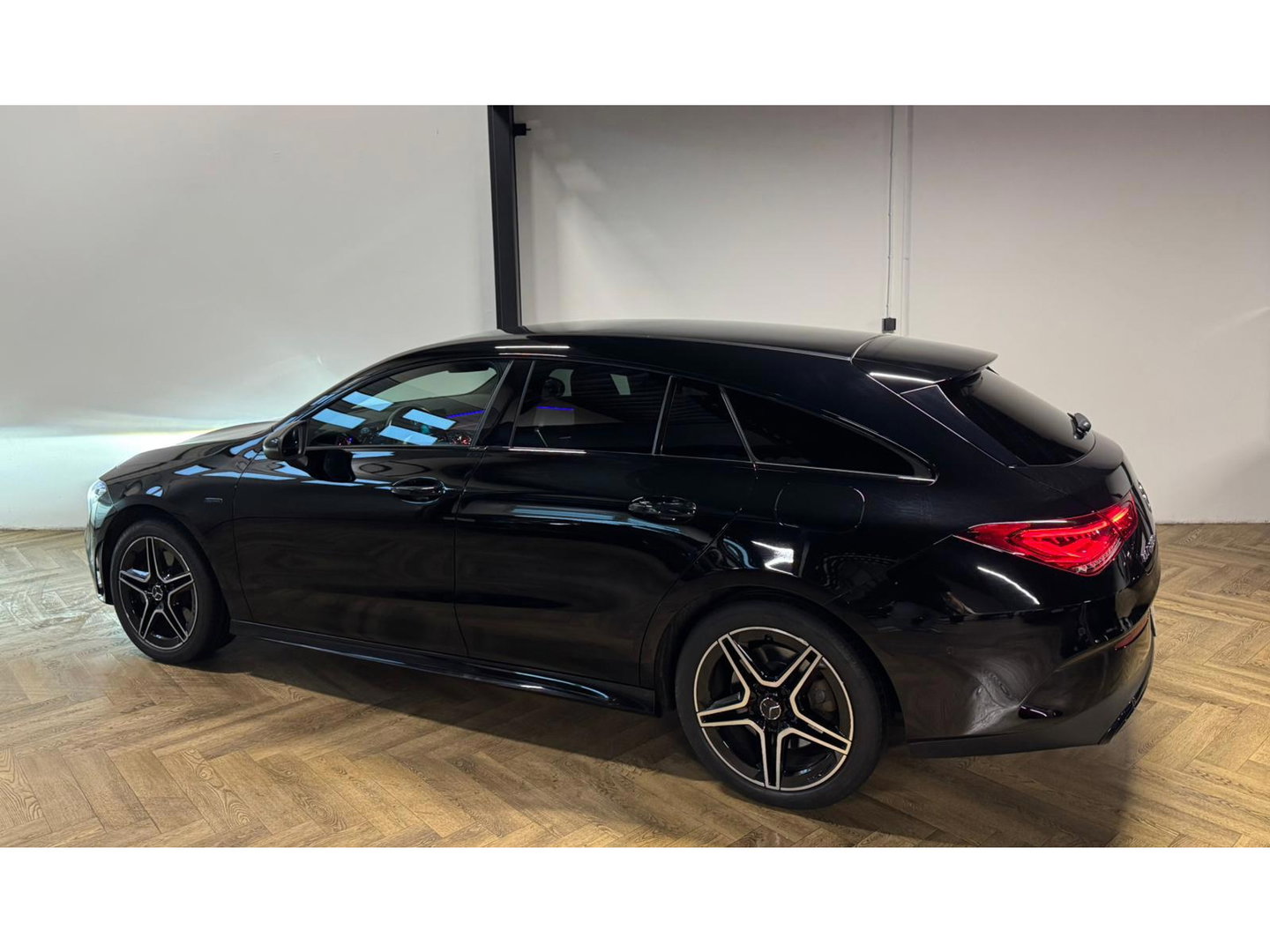 Mercedes-Benz CLA-Klasse Shooting Brake 250 e AMG'