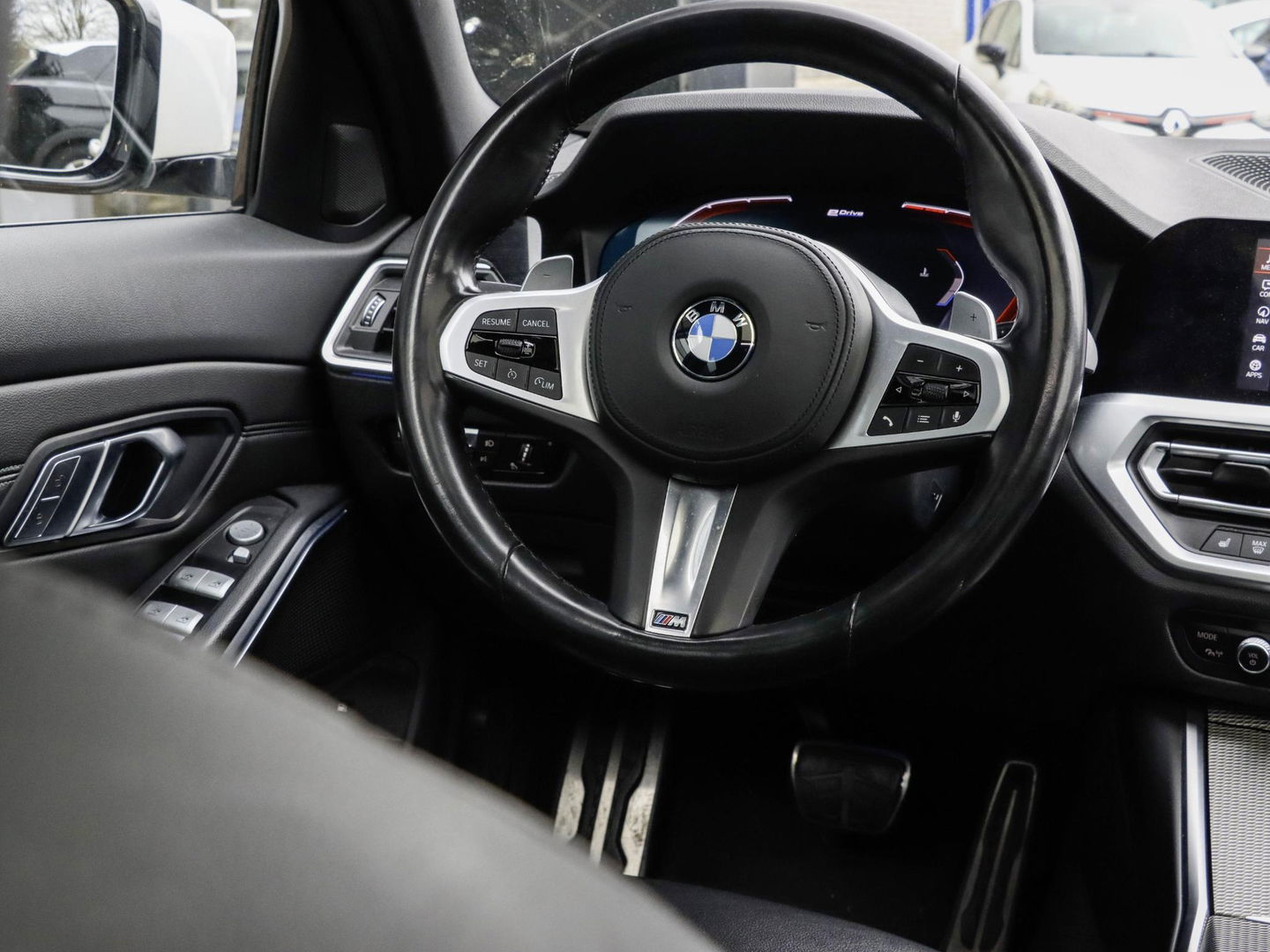 BMW 3-serie 330e eDrive Edition 292PK M Sport | Schuifdak | Camera