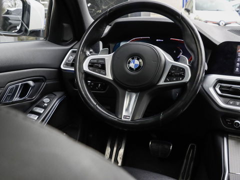 BMW 3-serie 330e eDrive Edition 292PK M Sport | Schuifdak | Camera