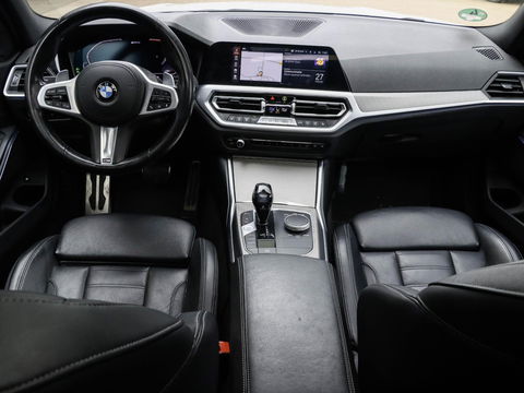 BMW 3-serie 330e eDrive Edition 292PK M Sport | Schuifdak | Camera