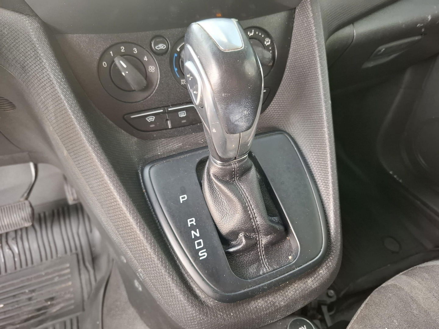 Ford Transit Connect 1.5 TDCI L2 Trend AIRCO / AUTOMAAT / N.A.P / EURO 6 / KASTEN INRICHTING