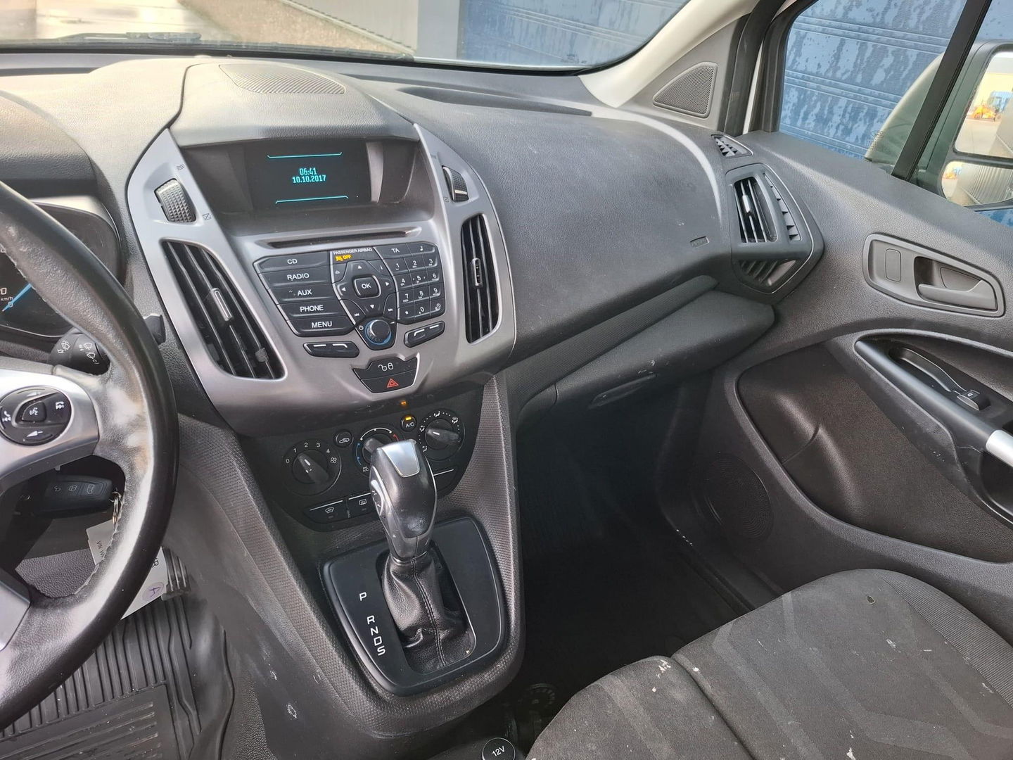 Ford Transit Connect 1.5 TDCI L2 Trend AIRCO / AUTOMAAT / N.A.P / EURO 6 / KASTEN INRICHTING