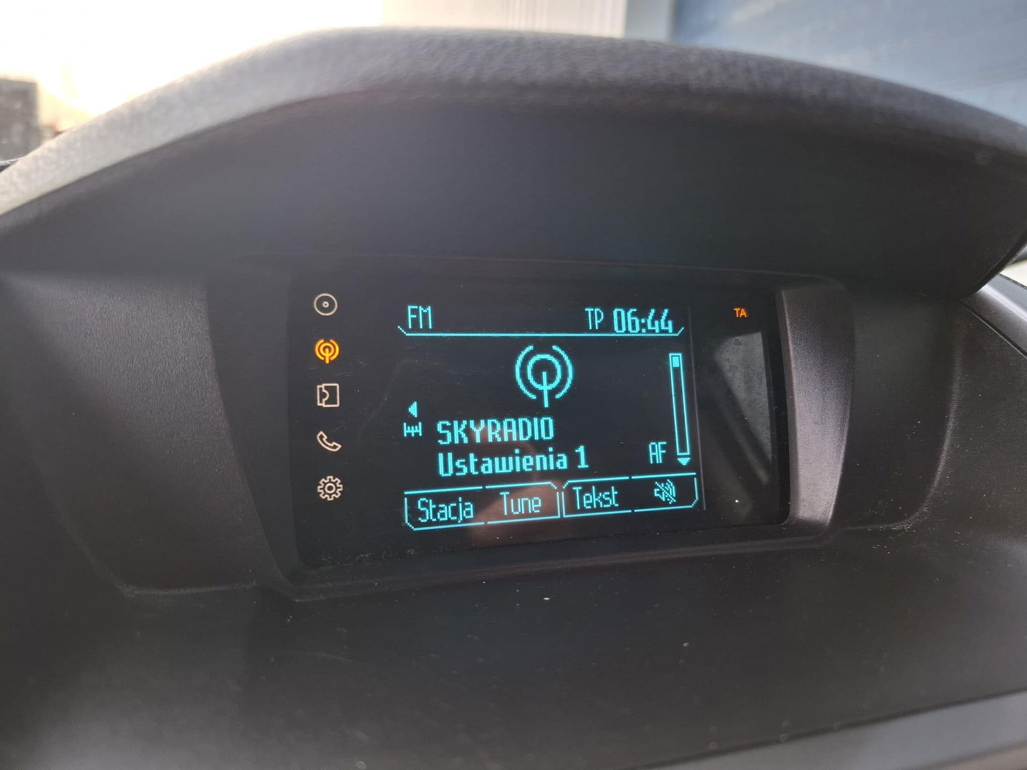 Ford Transit Connect 1.5 TDCI L2 Trend AIRCO / AUTOMAAT / N.A.P / EURO 6 / KASTEN INRICHTING