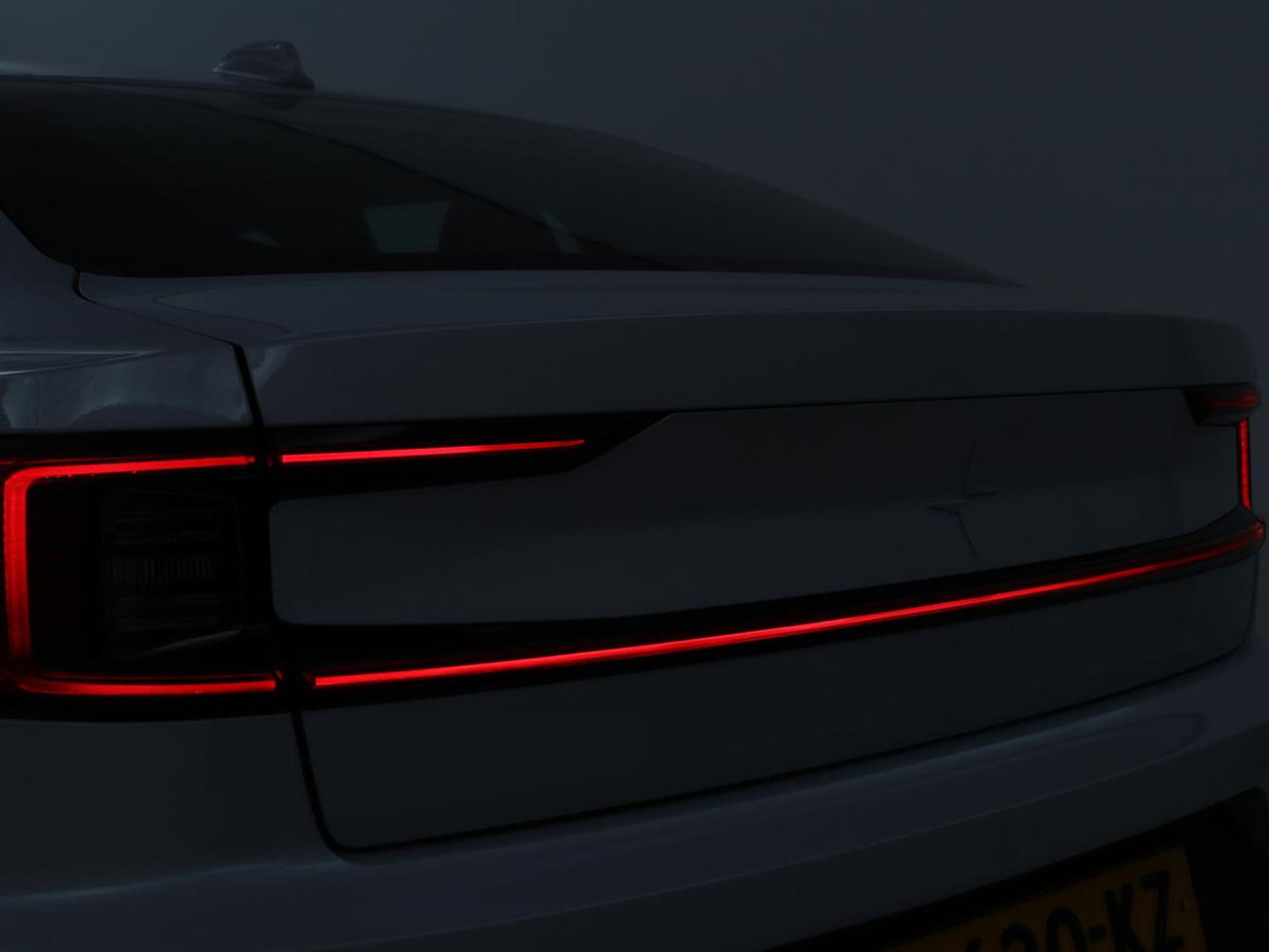 Polestar 2 Standard Range Single Motor 69 kWh | SOH 95% | Stoelverwarming | 360 Camera | Adaptive cruise | Carplay | Full LED