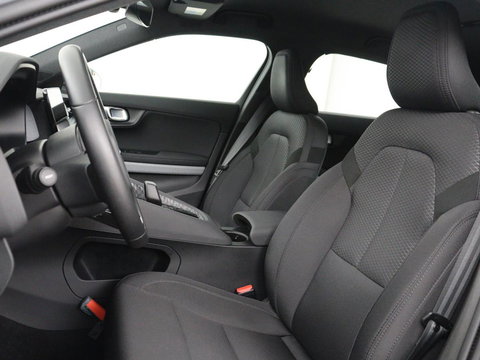 Polestar 2 Standard Range Single Motor 69 kWh | SOH 95% | Stoelverwarming | 360 Camera | Adaptive cruise | Carplay | Full LED