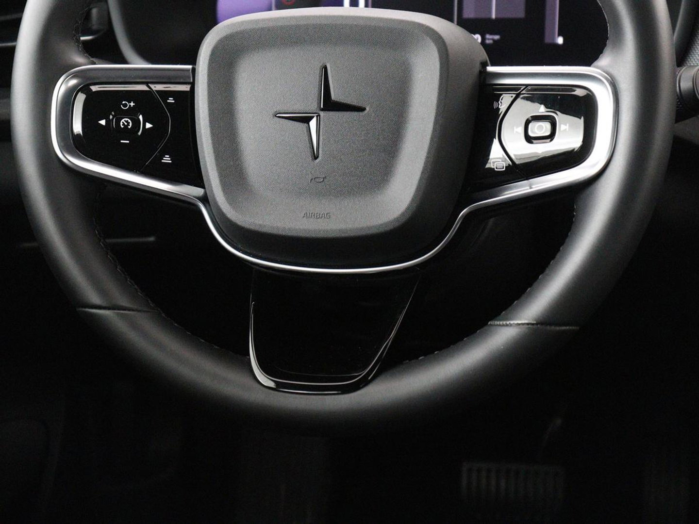 Polestar 2 Standard Range Single Motor 69 kWh | SOH 95% | Stoelverwarming | 360 Camera | Adaptive cruise | Carplay | Full LED