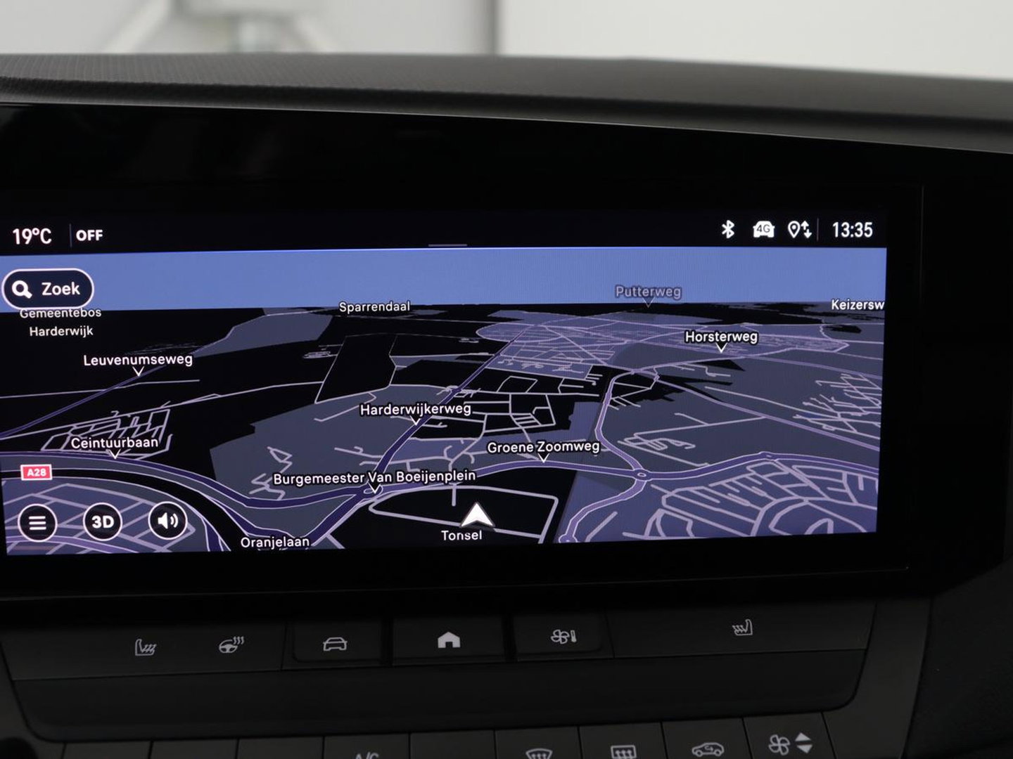 Opel Astra 1.6 Hybrid Business Edition | SOH 92% | Stoelverwarming | Adaptive cruise | Camera | Stuurverwarming | Carplay | Navigatie | Full LED | 17'' | Climate control | PHEV | Plug In