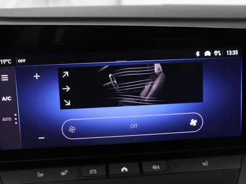 Opel Astra 1.6 Hybrid Business Edition | SOH 92% | Stoelverwarming | Adaptive cruise | Camera | Stuurverwarming | Carplay | Navigatie | Full LED | 17'' | Climate control | PHEV | Plug In