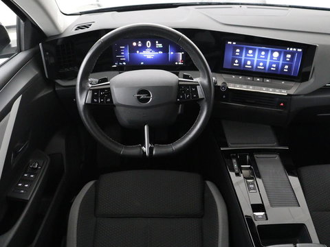 Opel Astra 1.6 Hybrid Business Edition | SOH 92% | Stoelverwarming | Adaptive cruise | Camera | Stuurverwarming | Carplay | Navigatie | Full LED | 17'' | Climate control | PHEV | Plug In