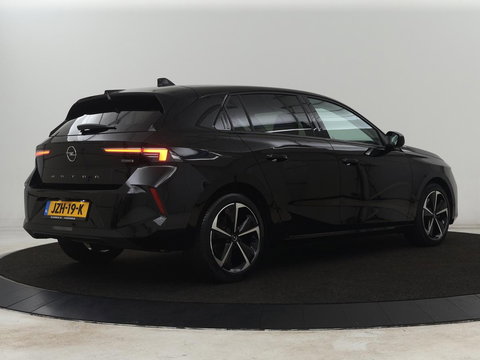 Opel Astra 1.6 Hybrid Business Edition | SOH 92% | Stoelverwarming | Adaptive cruise | Camera | Stuurverwarming | Carplay | Navigatie | Full LED | 17'' | Climate control | PHEV | Plug In