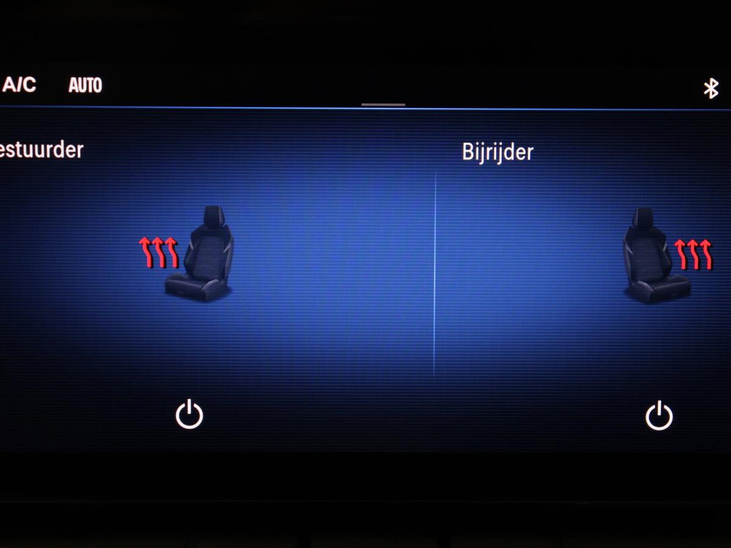 Opel Astra 1.6 Hybrid Business Edition | SOH 92% | Stoelverwarming | Adaptive cruise | Camera | Stuurverwarming | Carplay | Navigatie | Full LED | 17'' | Climate control | PHEV | Plug In