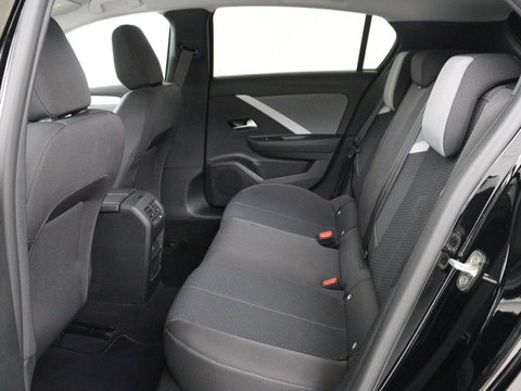 Opel Astra 1.6 Hybrid Business Edition | SOH 92% | Stoelverwarming | Adaptive cruise | Camera | Stuurverwarming | Carplay | Navigatie | Full LED | 17'' | Climate control | PHEV | Plug In