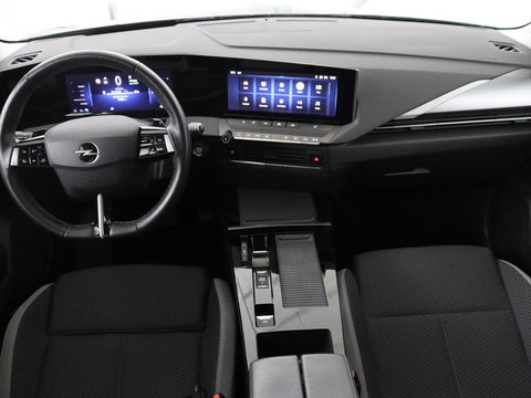 Opel Astra 1.6 Hybrid Business Edition | SOH 92% | Stoelverwarming | Adaptive cruise | Camera | Stuurverwarming | Carplay | Navigatie | Full LED | 17'' | Climate control | PHEV | Plug In