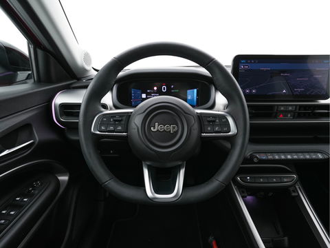 Jeep Avenger Summit 54 kWh [ 3-Fase ] {SOH-95%} (INCL-BTW) *HEATPUMP | LEATHER-MICROFIBRE | FULL-LED | ADAPTIVE-CRUISE | BLIND-SPOT | CAMERA | DIGI-COCKPIT | NAVI-FULLMAP | HEATED-COMFORTSEATS | ECC | AMBIENT-LIGHT | PDC | CARPLAY | CRUISE