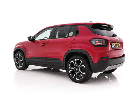 Jeep Avenger Summit 54 kWh [ 3-Fase ] {SOH-95%} (INCL-BTW) *HEATPUMP | LEATHER-MICROFIBRE | FULL-LED | ADAPTIVE-CRUISE | BLIND-SPOT | CAMERA | DIGI-COCKPIT | NAVI-FULLMAP | HEATED-COMFORTSEATS | ECC | AMBIENT-LIGHT | PDC | CARPLAY | CRUISE