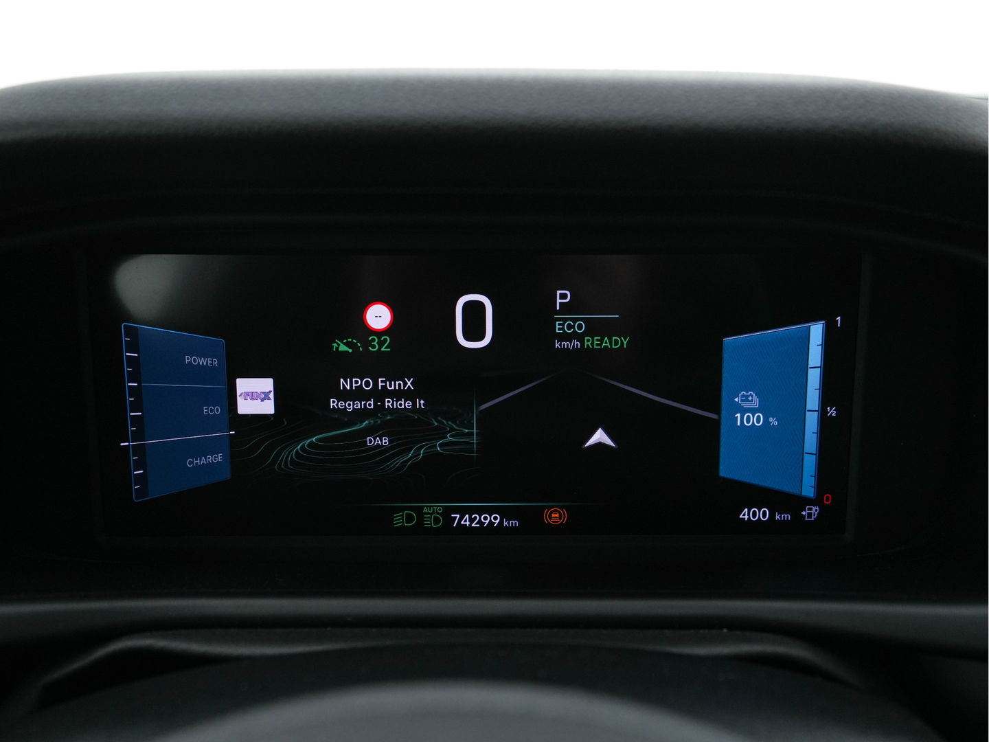 Jeep Avenger Summit 54 kWh [ 3-Fase ] {SOH-95%} (INCL-BTW) *HEATPUMP | LEATHER-MICROFIBRE | FULL-LED | ADAPTIVE-CRUISE | BLIND-SPOT | CAMERA | DIGI-COCKPIT | NAVI-FULLMAP | HEATED-COMFORTSEATS | ECC | AMBIENT-LIGHT | PDC | CARPLAY | CRUISE