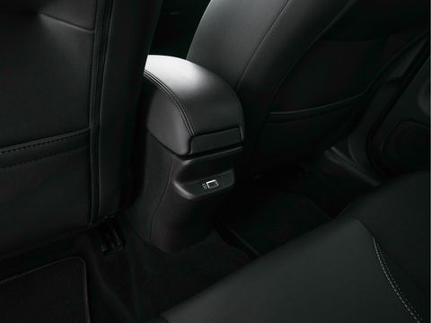 Jeep Avenger Summit 54 kWh [ 3-Fase ] {SOH-95%} (INCL-BTW) *HEATPUMP | LEATHER-MICROFIBRE | FULL-LED | ADAPTIVE-CRUISE | BLIND-SPOT | CAMERA | DIGI-COCKPIT | NAVI-FULLMAP | HEATED-COMFORTSEATS | ECC | AMBIENT-LIGHT | PDC | CARPLAY | CRUISE