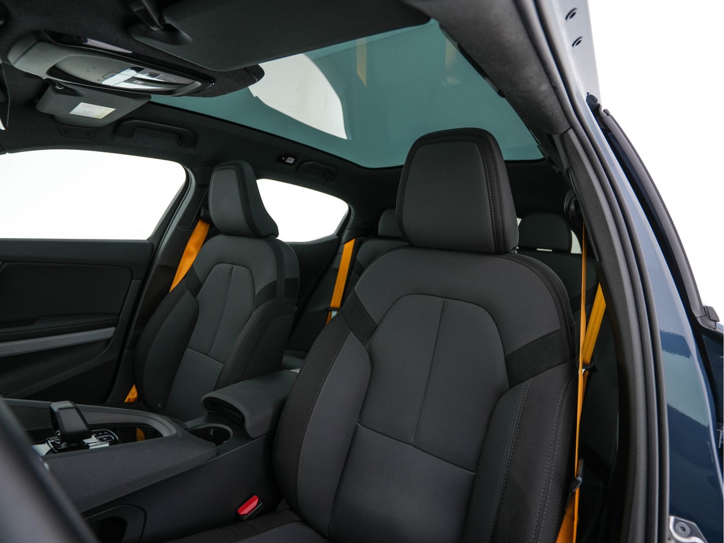 Polestar 2 Long Range Dual Motor Launch Edition 78kWh [ 3-Fase-11kW ] {SOH-91%} (INCL.BTW) Aut.*PANO | NAVI-FULLMAP | FULL-LED | ADAPTIVE-CRUISE | BLINDSPOT | TOPVIEW | KEYLESS | LANE-ASSIST | DIGI-COCKPIT | CARPLAY | DAB+ | HEATED-SPORTSEATS | CAMERA | MEMORY-PACK